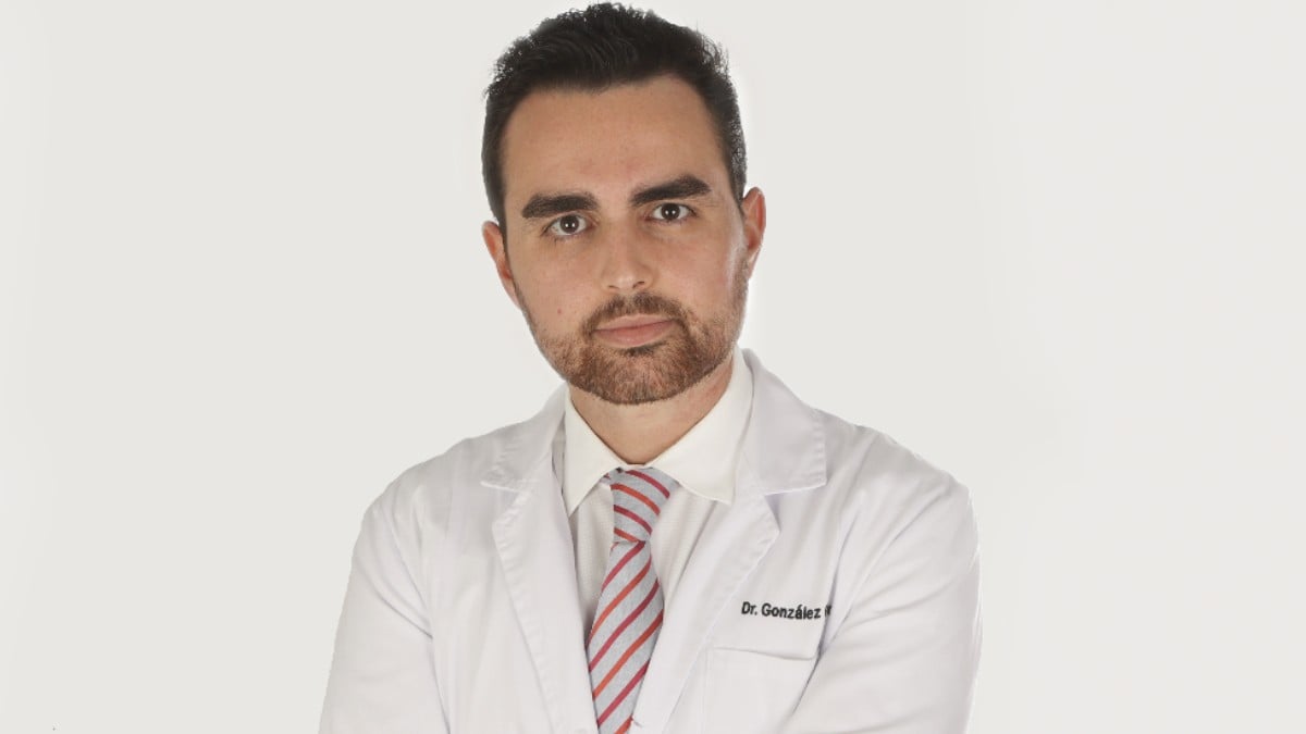 Dr. Álvaro González Cantero.
