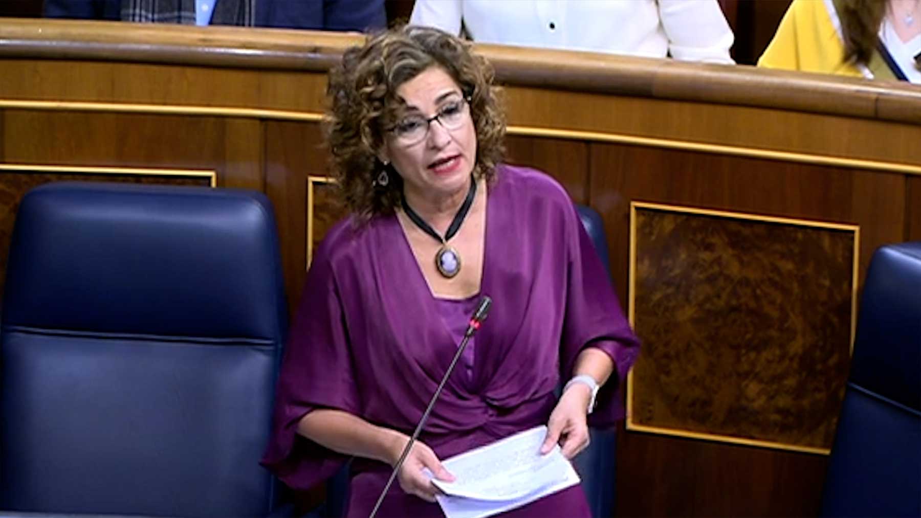 Montero se hace la víctima en el Congreso por la «falta de respeto de la derecha al acento andaluz».