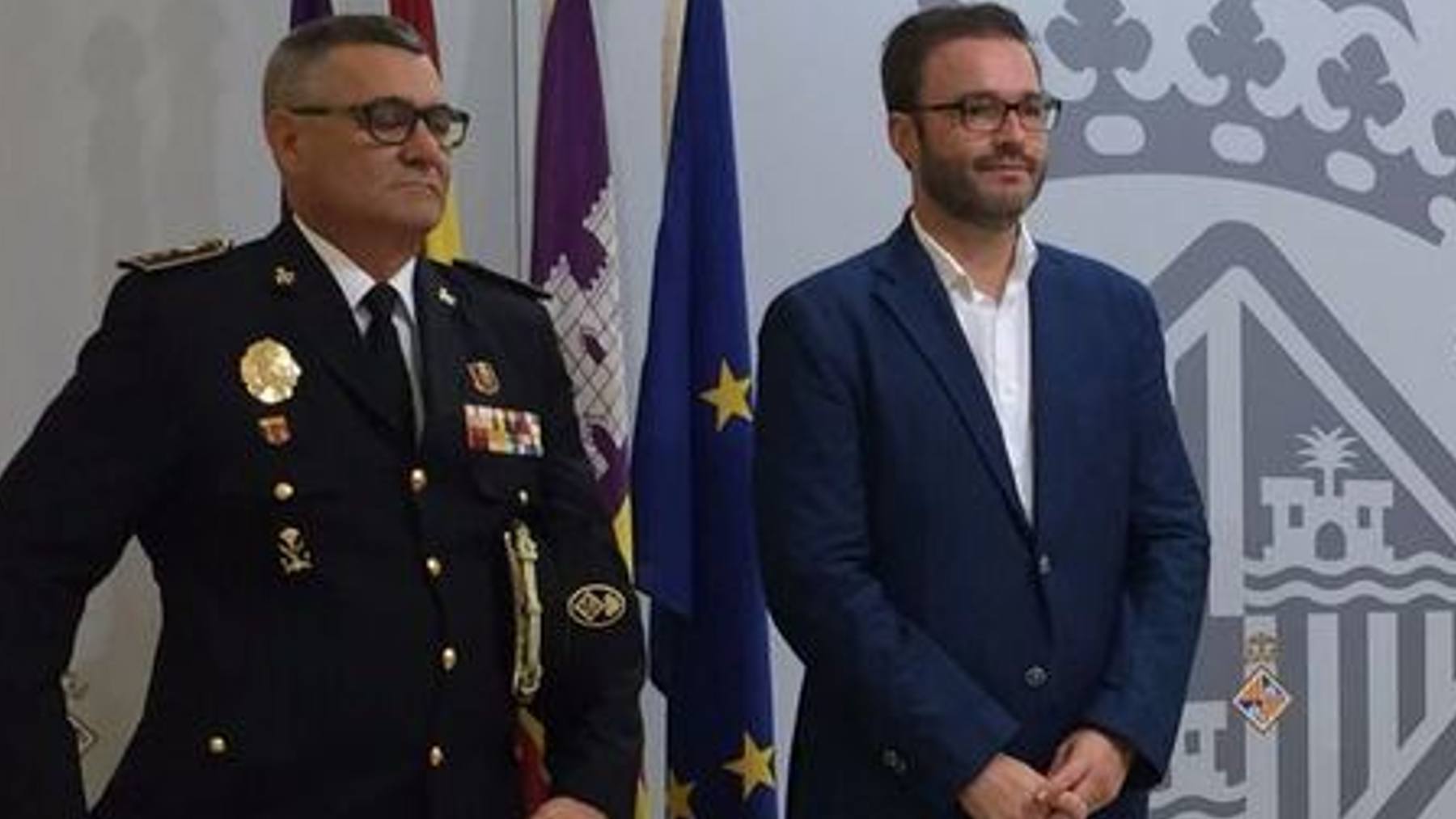 El alcalde de Palma, José Hila, y el ex jefe de la Policía Local, Josep Palouzié.