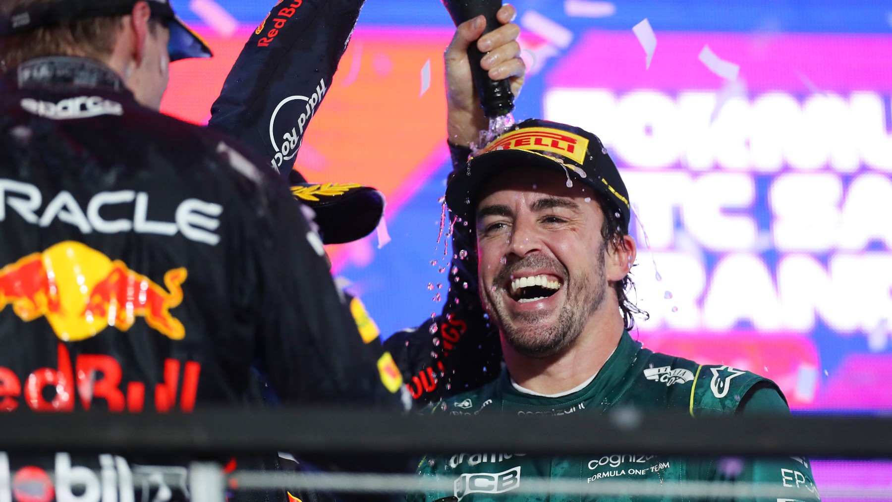 Fernando Alonso, en el podio del GP de Arabia Saudí. (Getty)