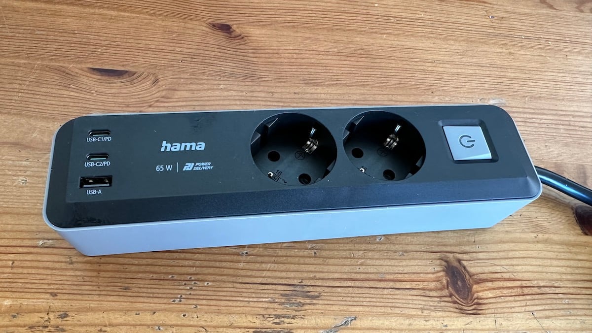 Hama lanza un nuevo enchufe múltiple con USB para mejorar la