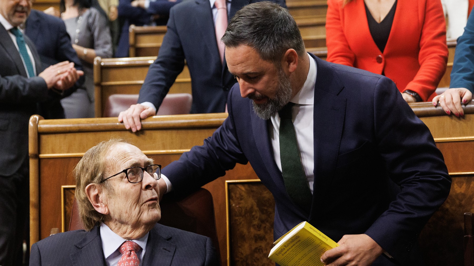 Ramón Tamames y Santiago Abascal (Foto: Europa Press).
