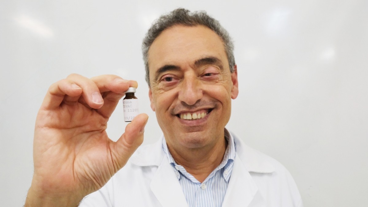 El catedrático de Microbiología de la Universidad de Zaragoza Carlos Martín, líder de la vacuna MTBVAC contra la tuberculosis.