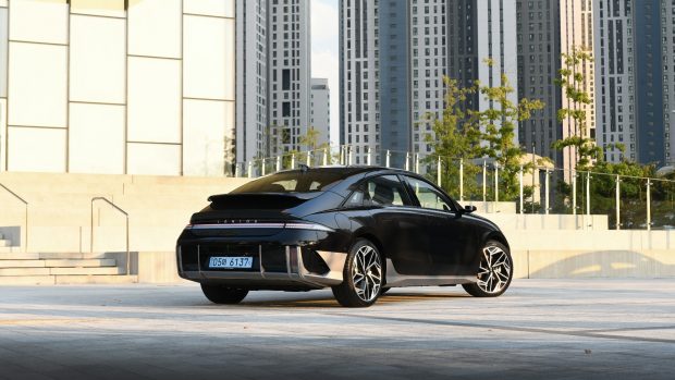 Al volante del Hyundai Ioniq 6: la berlina 100% eléctrica que sorprende por su consumo