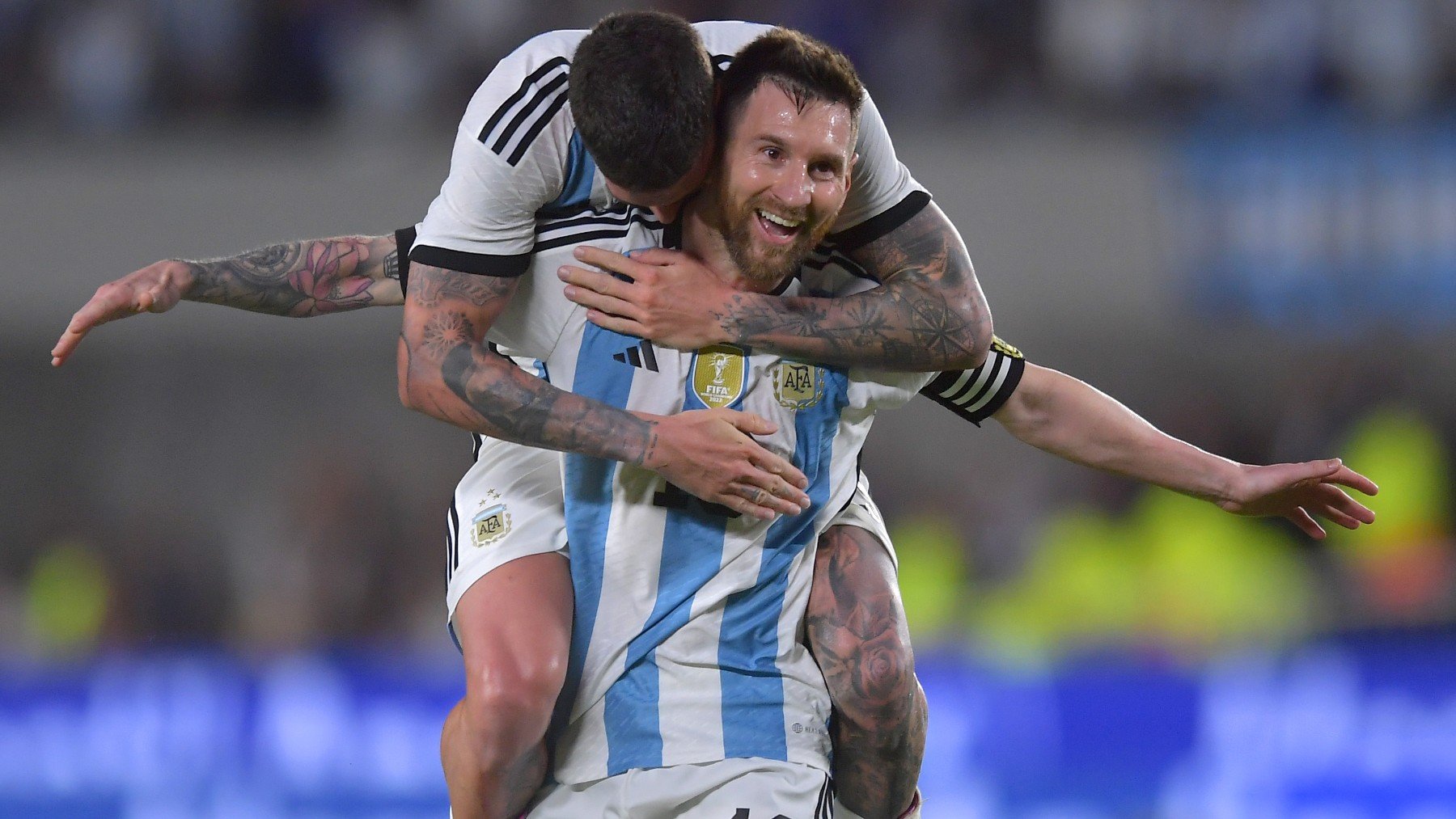 Messi celebra su gol 800 con Argentina (Getty)