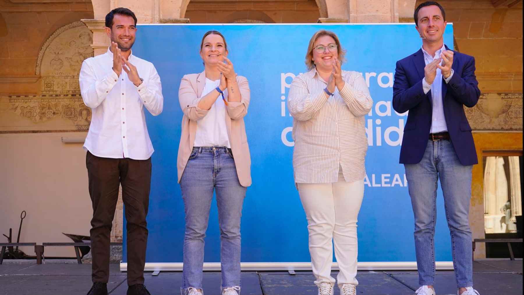 La presidenta del PP balear, Marga Prohens, en un acto de su partido en Llucmajor ( Mallorca).