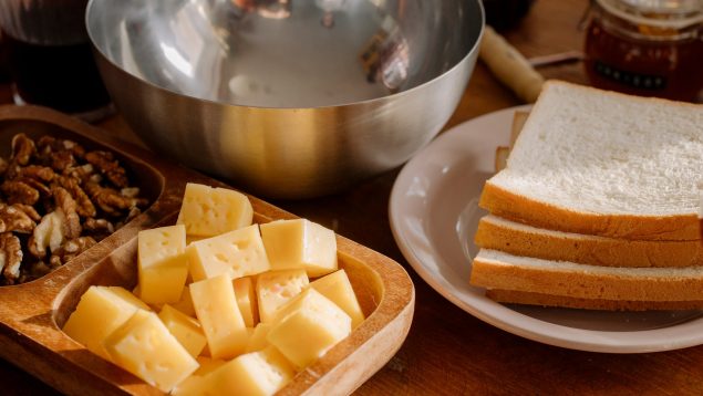 nutrientes que lleva el queso