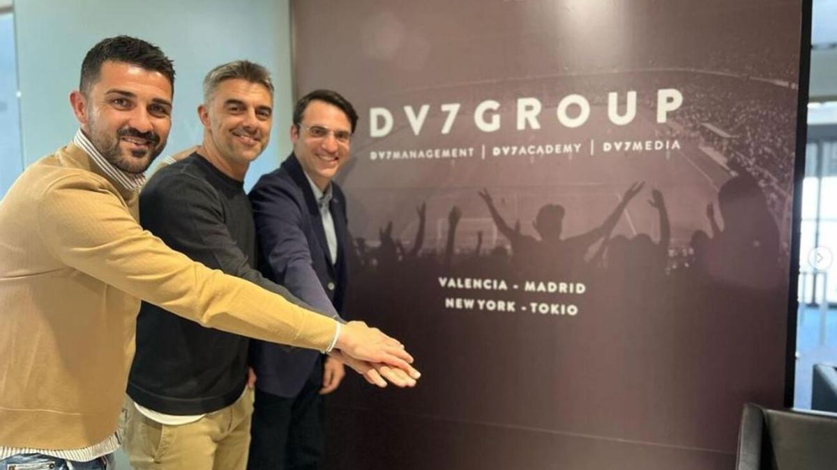 David Villa oficializa la compra del Benidorm. (DV7)