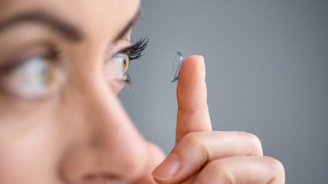El 41% de los usuarios de lentes de contacto piensa que sentir molestias es “normal”