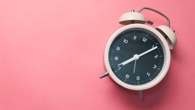 Así es hoy el cambio de hora en España 2024: ¿se atrasan o se adelantan los relojes?