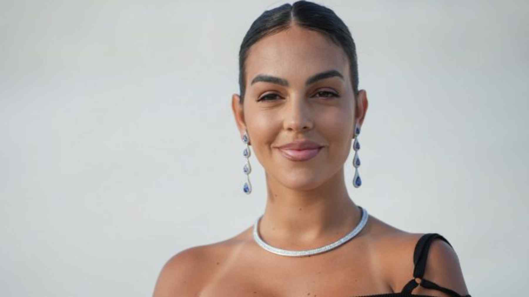 La extraña razón por la que la madre de Georgina no sale en su documental de Netflix