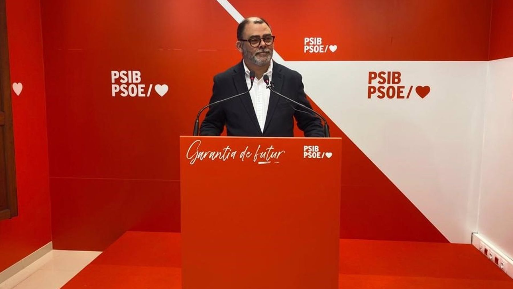 El secretario de Organización, Cosme Bonet.