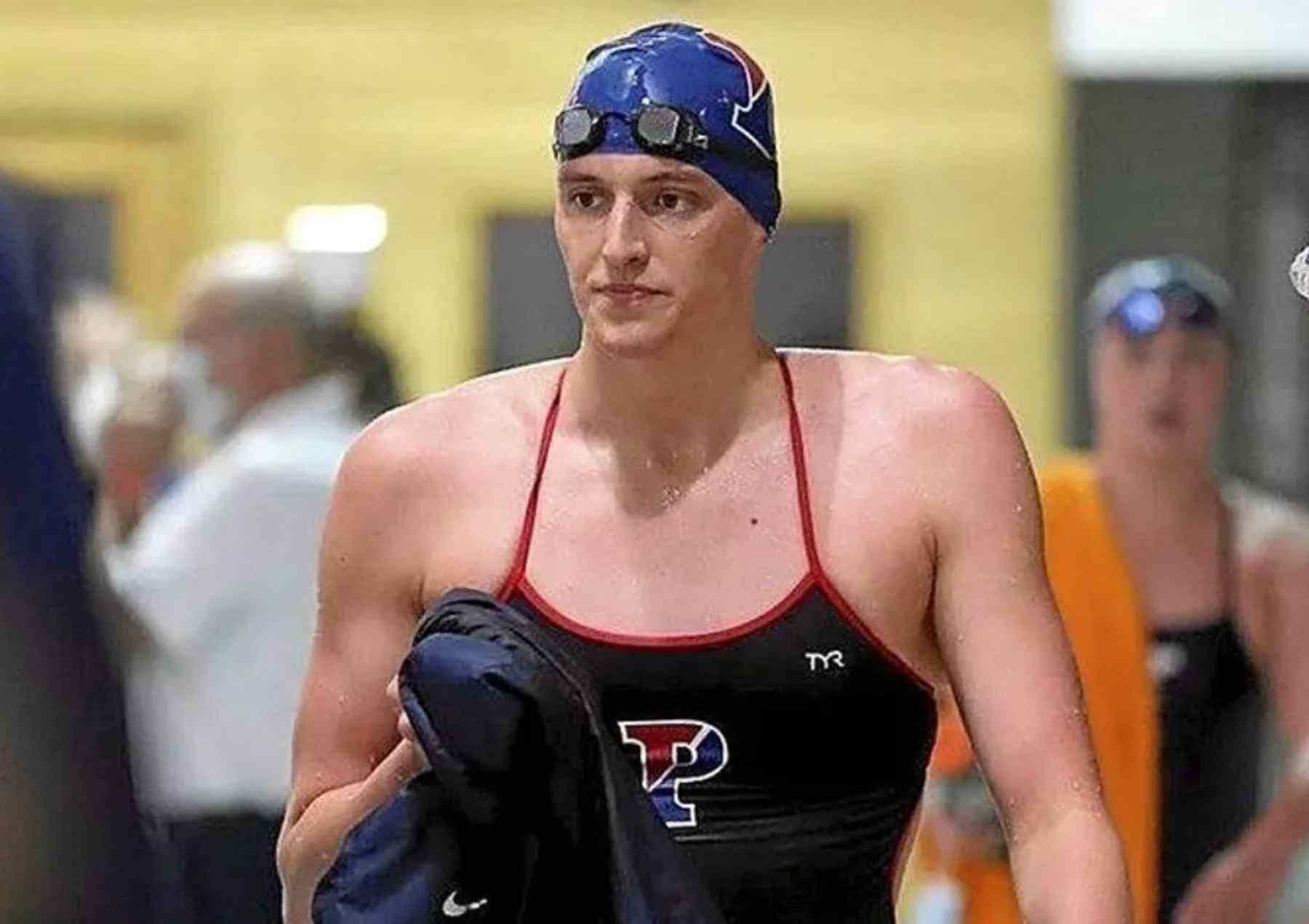Lia Thomas, la nadadora transexual que ha roto varios récords en natación.
