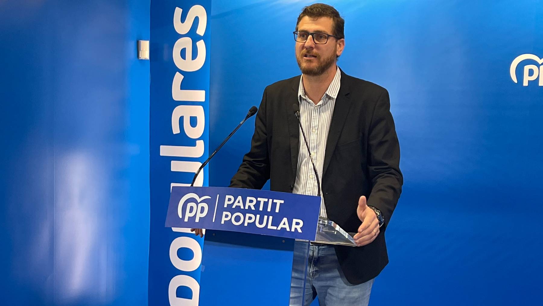El director de campaña del PP balear, Sebastià Sagreras, durante su rueda de prensa.