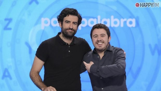 Rafa Castaño y Orestes Barbero en el plató de 'Pasapalabra' (Atresmedia).