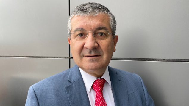 Dr. Rafael López