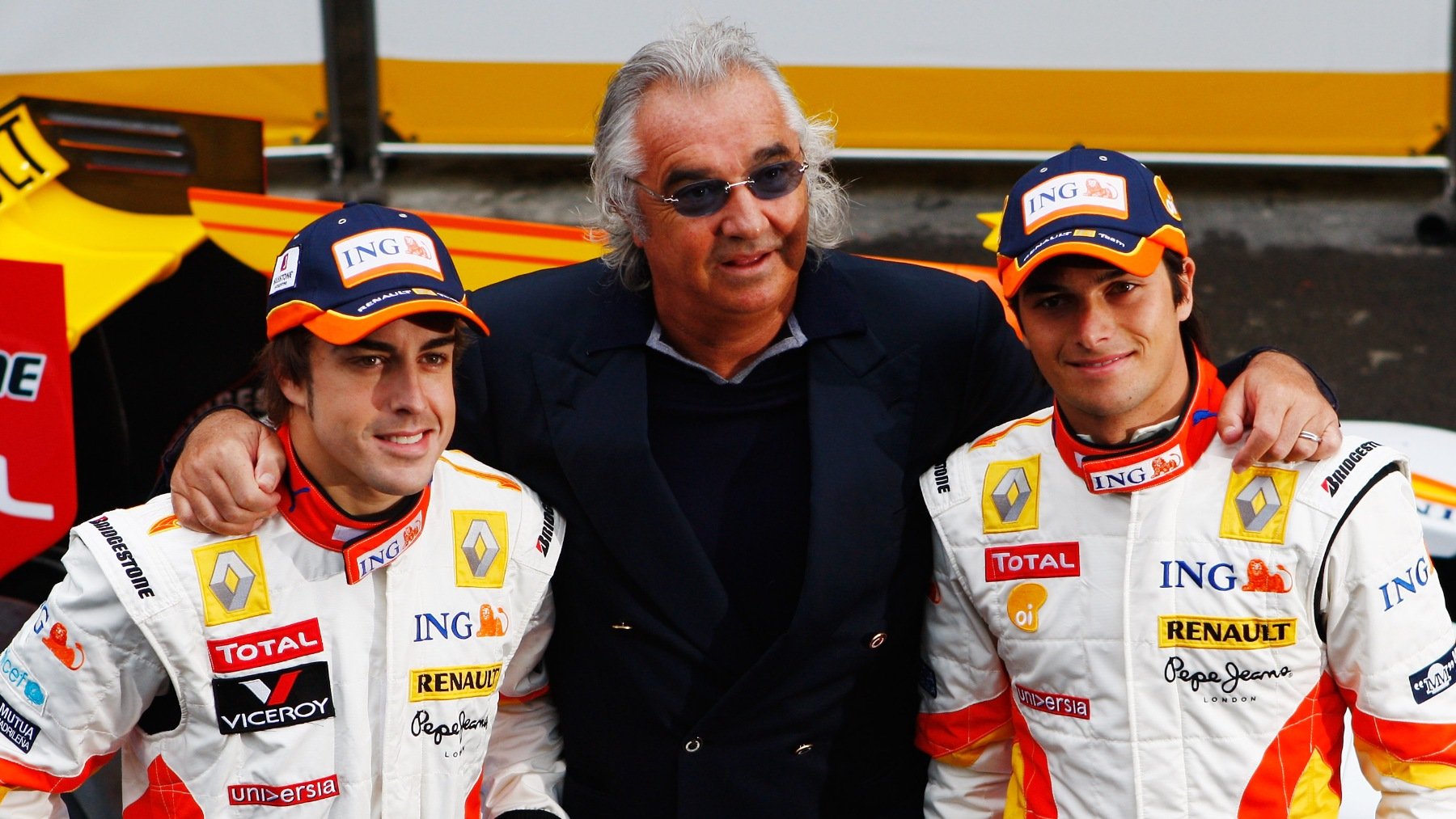 Alonso, Briatore y Piquet en 2009. (Getty)