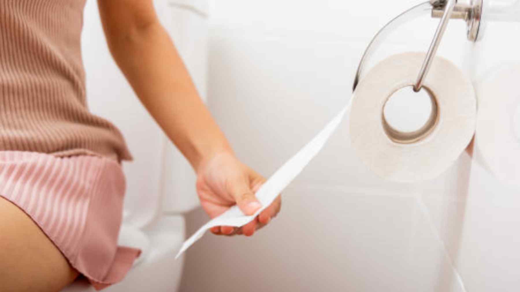 Cuál es la manera correcta de poner el papel higiénico según la ciencia