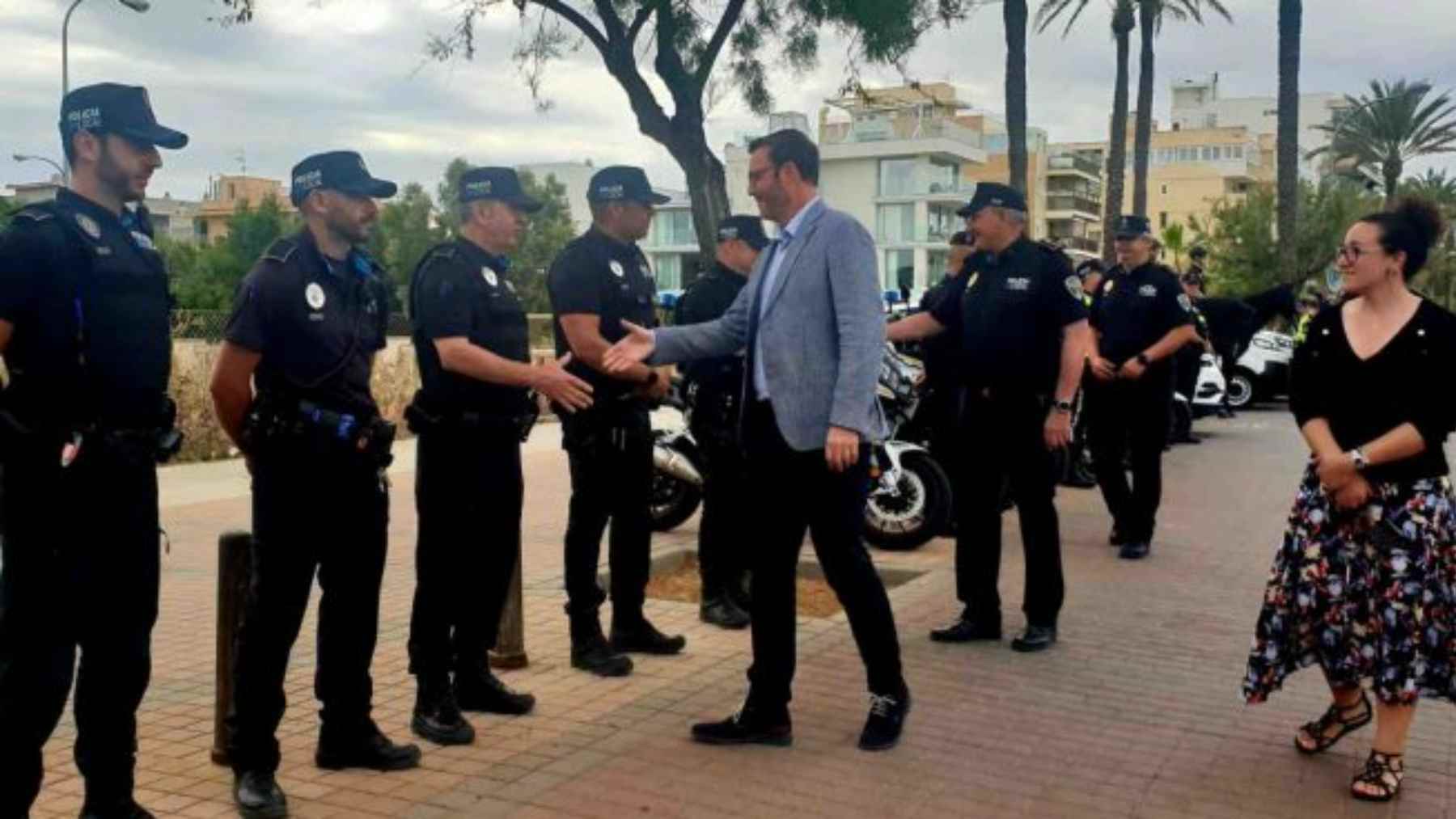 El alcalde de Palma, José Hila y la edil de Seguridad Ciudadana, Joana Maria Adrover.