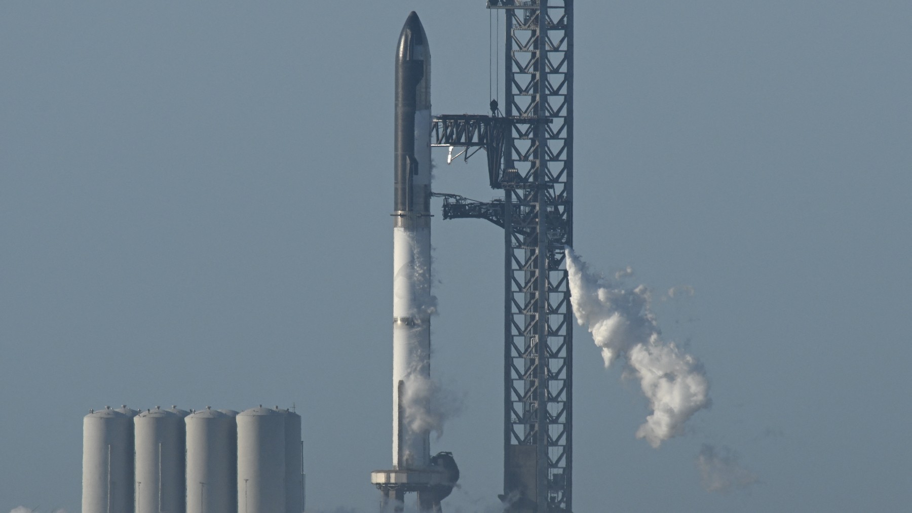 Segundo despegue fallido de Starship, de SpaceX. (AFP)