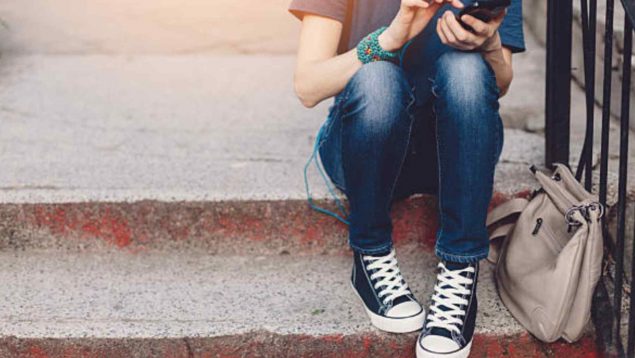 Alfombra de pies sobrina enchufe Marypaz también arrasa en zapatillas: esta versión de Converse son perfectas