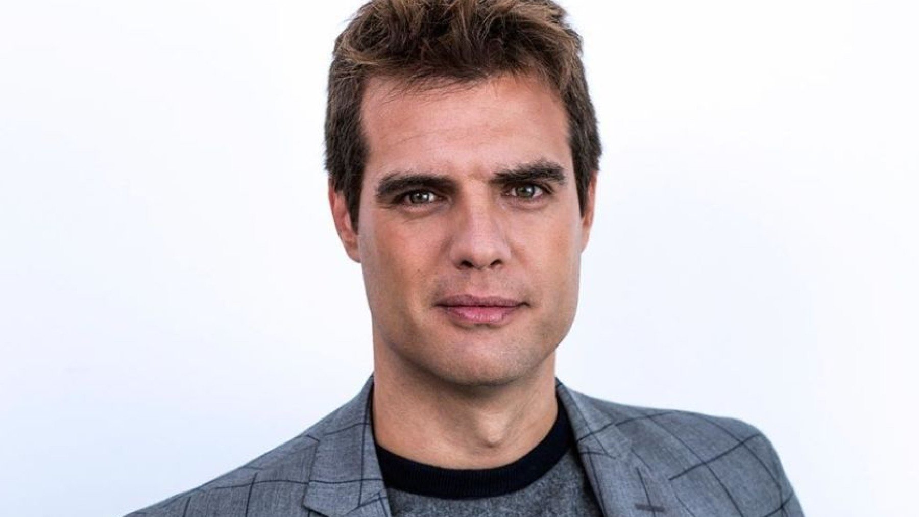 Así es David Alemán, el periodista de sucesos que arrasa en televisión