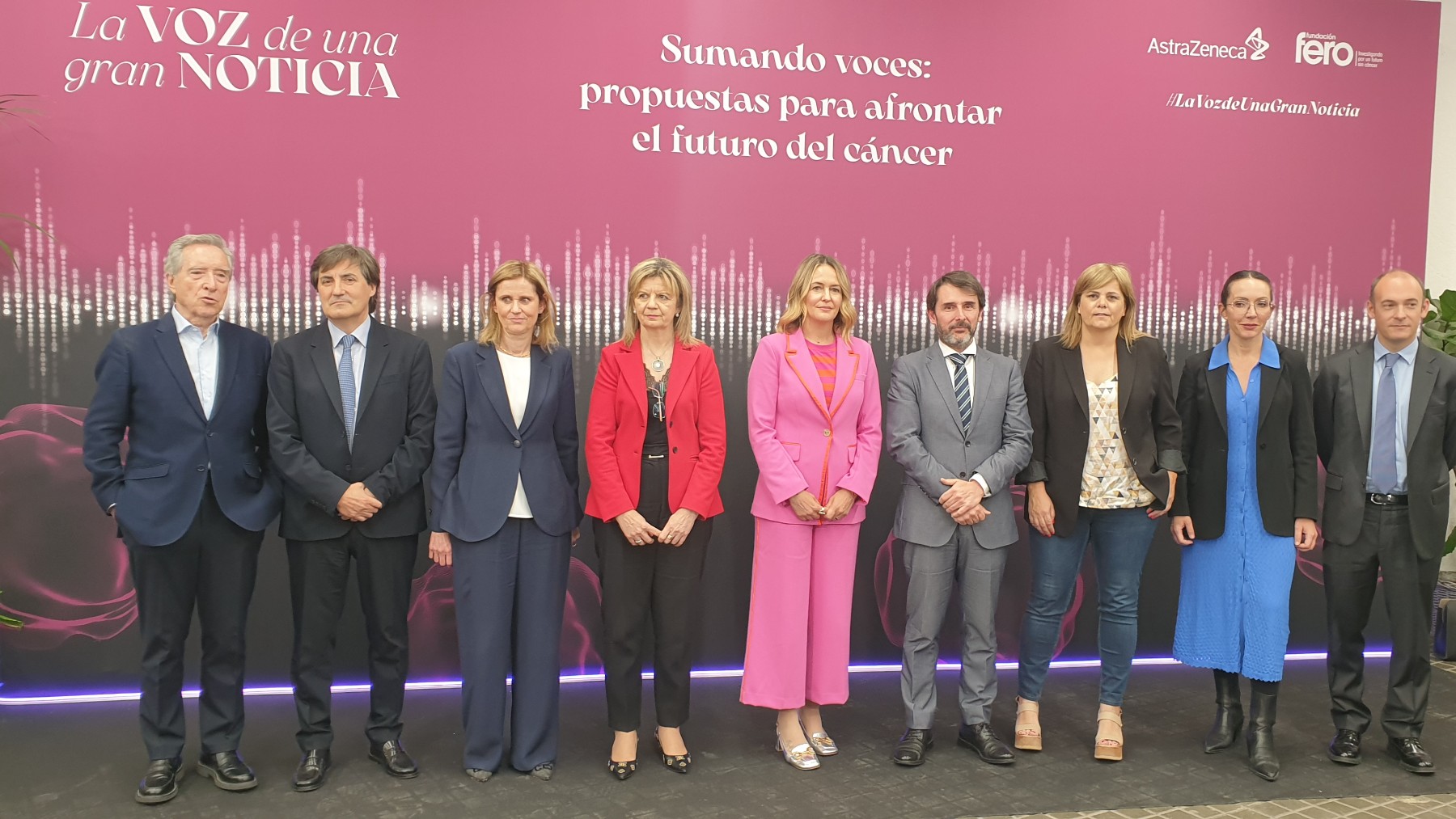 Miembros de AstraZeneca, Fero y ponentes del encuentro de expertos contra el cáncer.