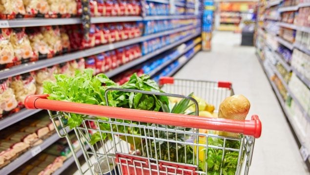 ¡Cuidado! Esto es lo que nunca debes hacer al comprar en el supermercado