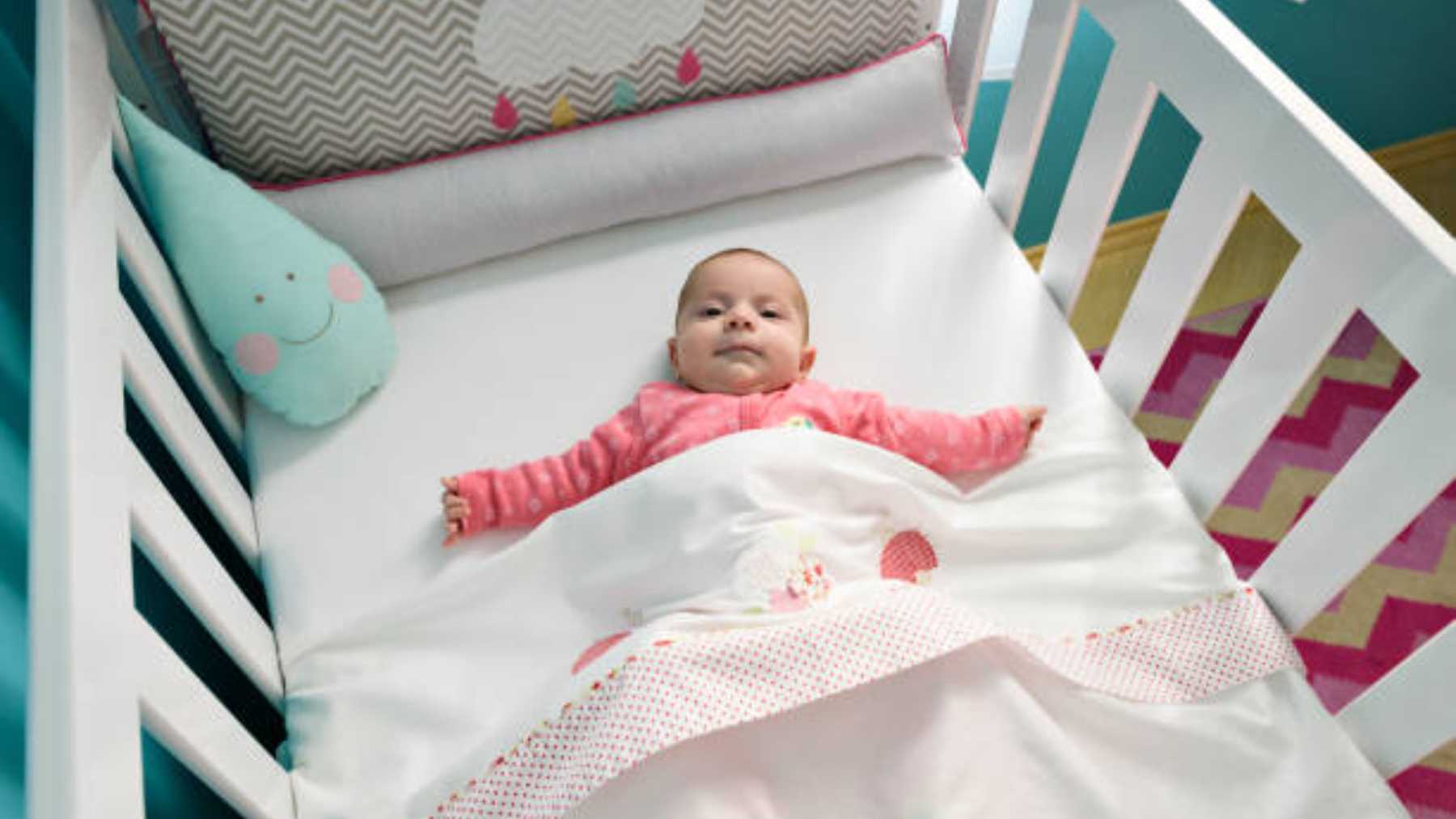 Pautas para elegir las sábanas en la cuna del bebé