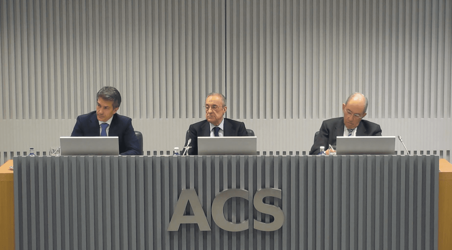 Juan Santamaría, CEO; Florentino Pérez, presidente ejecutivo, y Ángel García Altozano, director general  corporativo