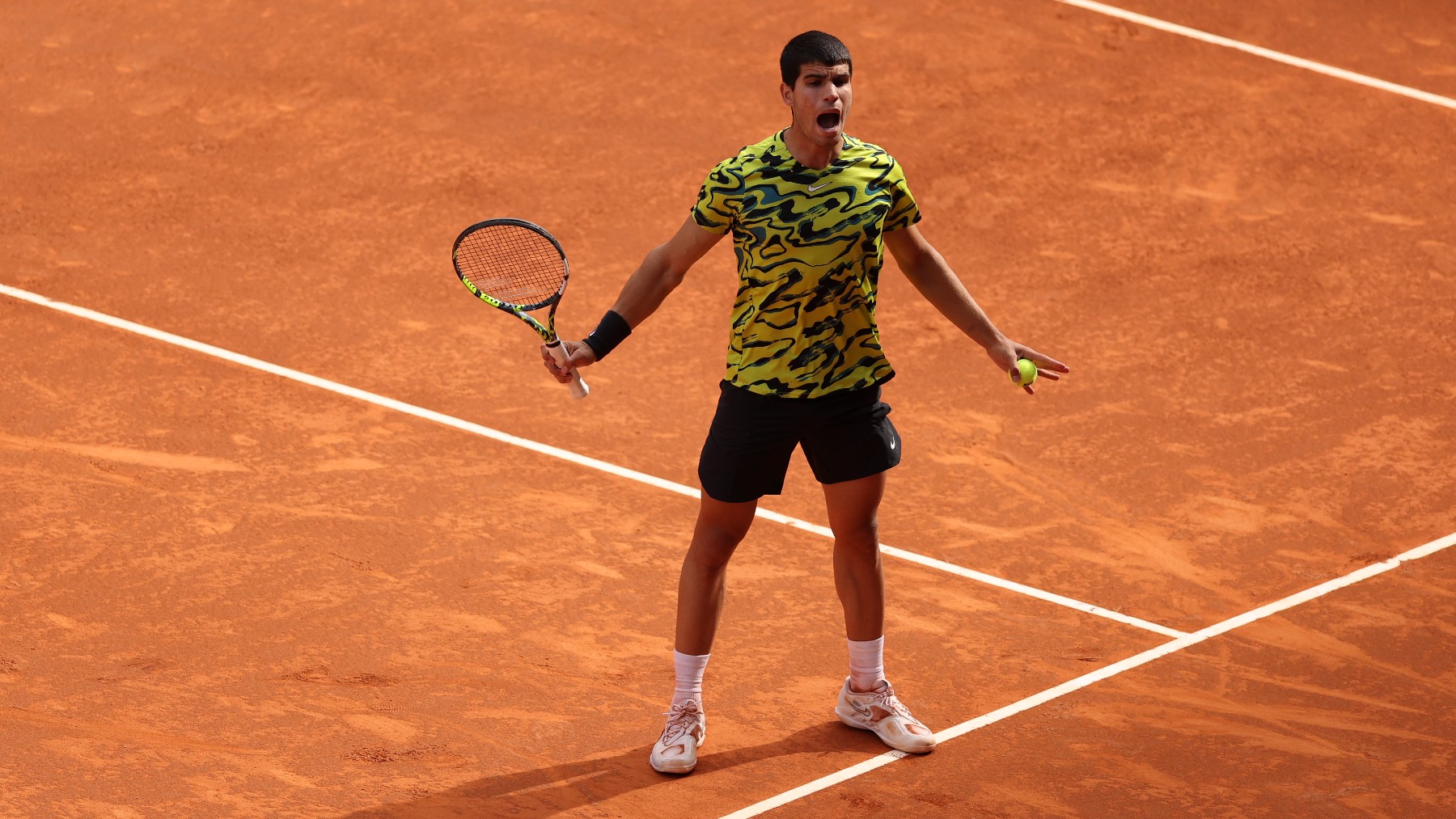 Carlos Alcaraz, tras derrotar a Khachanov. (Getty)