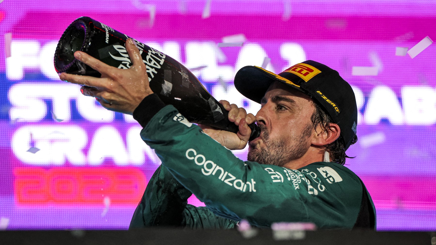 Fernando Alonso, en el podio esta temporada. (AFP)