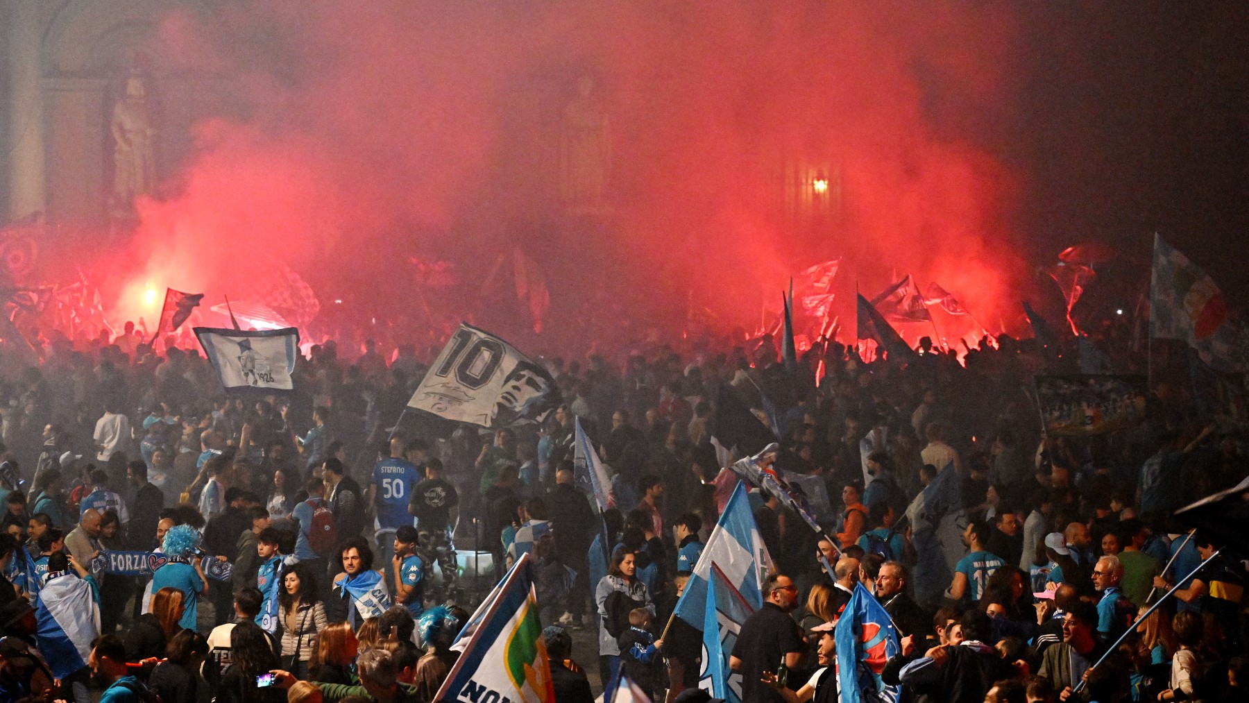 Las celebraciones en Nápoles. (AFP)