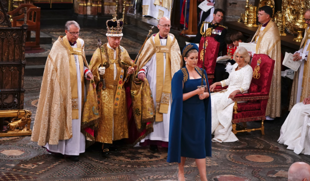 Carlos III y Camila, coronados reyes de Inglaterra en una ceremonia histórica en Londres