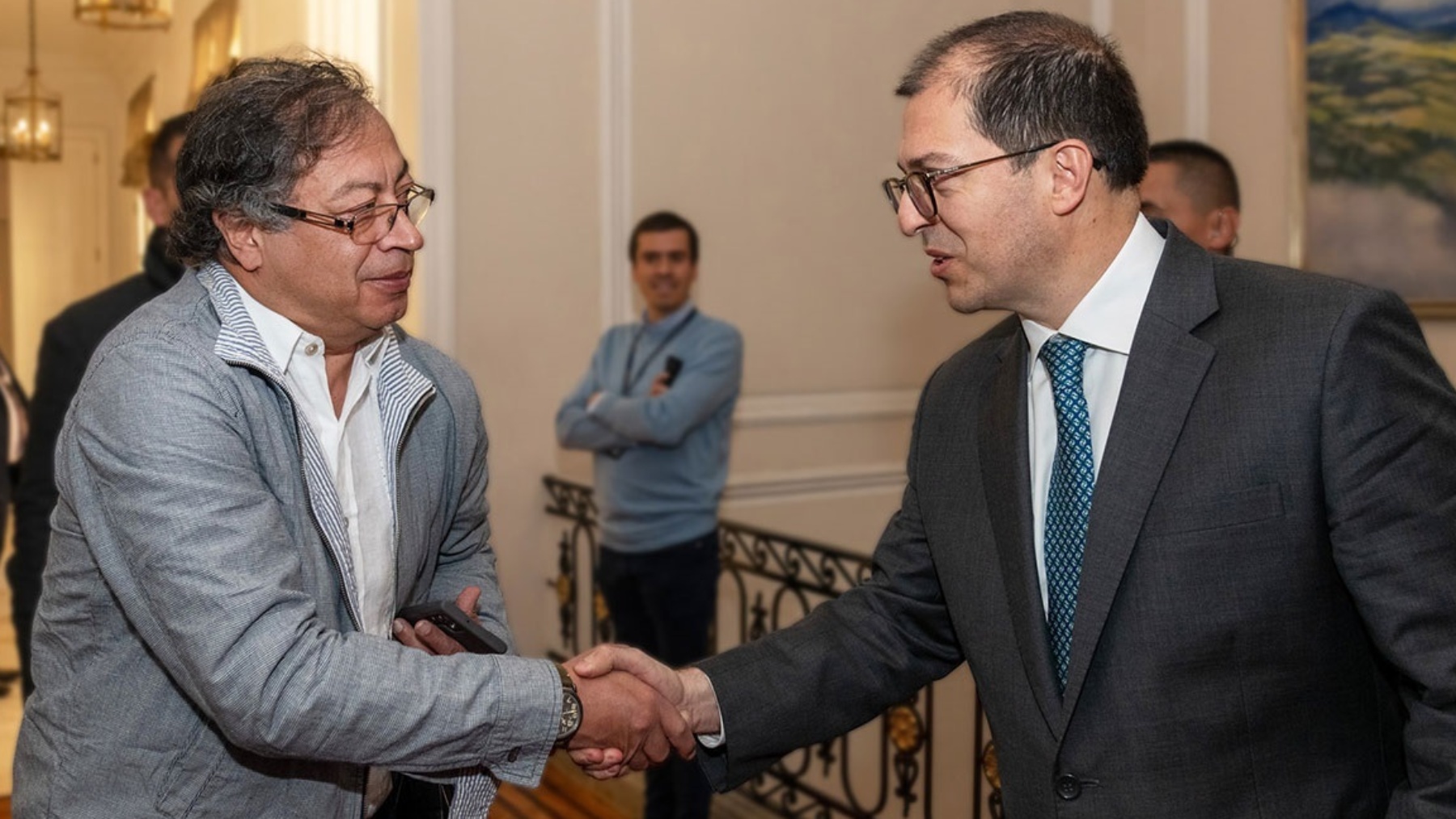 El presidente de Colombia, Gustavo Petro y el fiscal general, Francisco Barbosa.