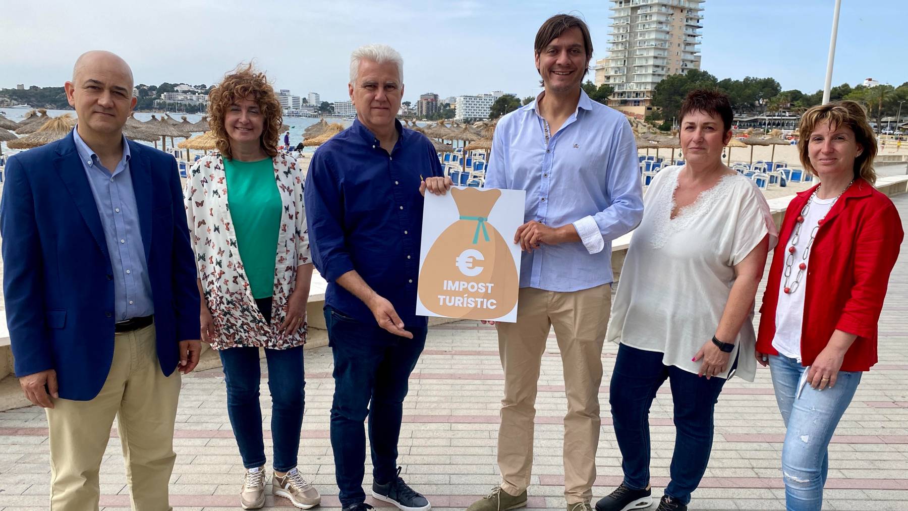 Josep Melià y otros dirigente del PI en un acto de precampaña.