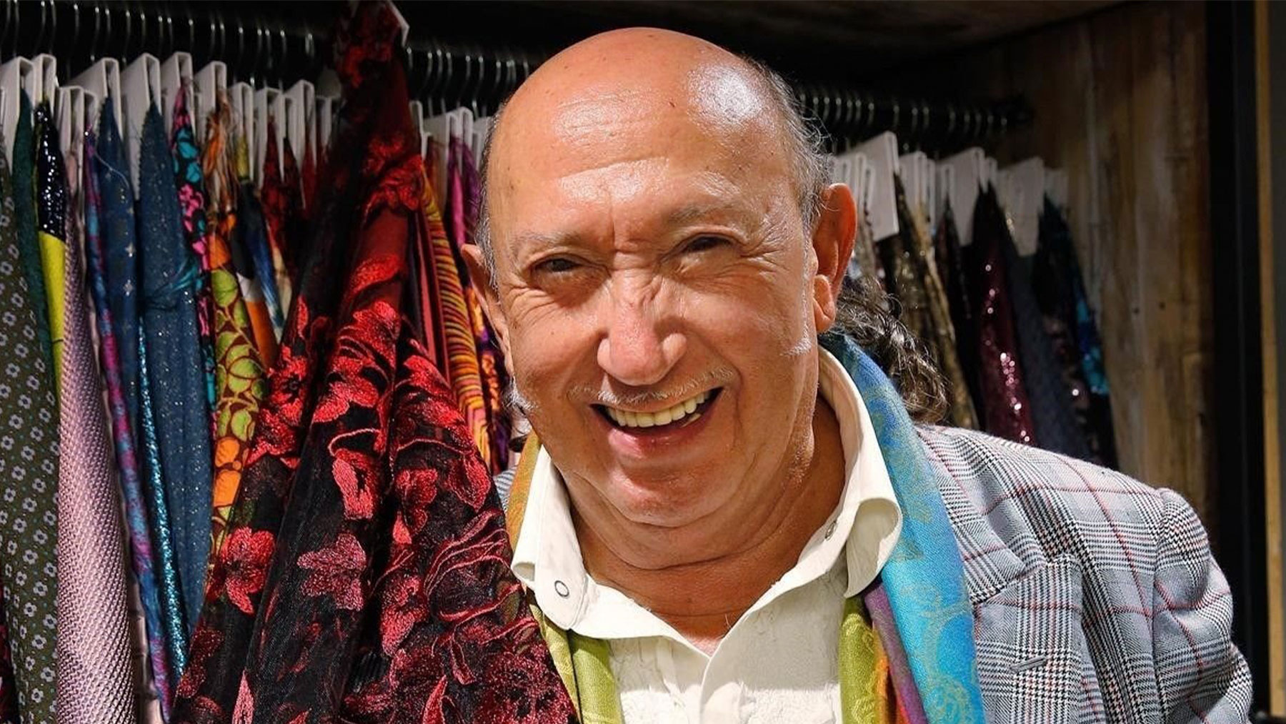 El modisto Francis Montesinos queda en libertad acusado de agresión sexual a un menor