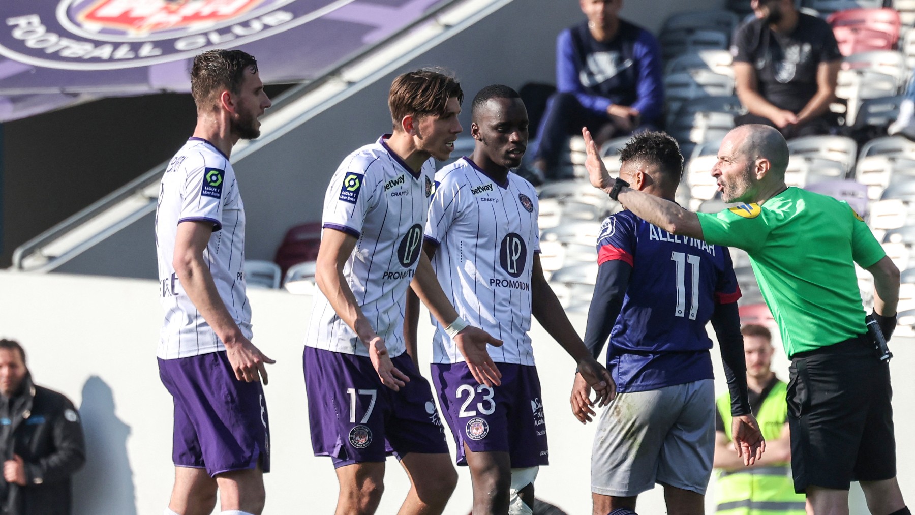 Los jugadores del Toulouse, en un partido. (AFP)