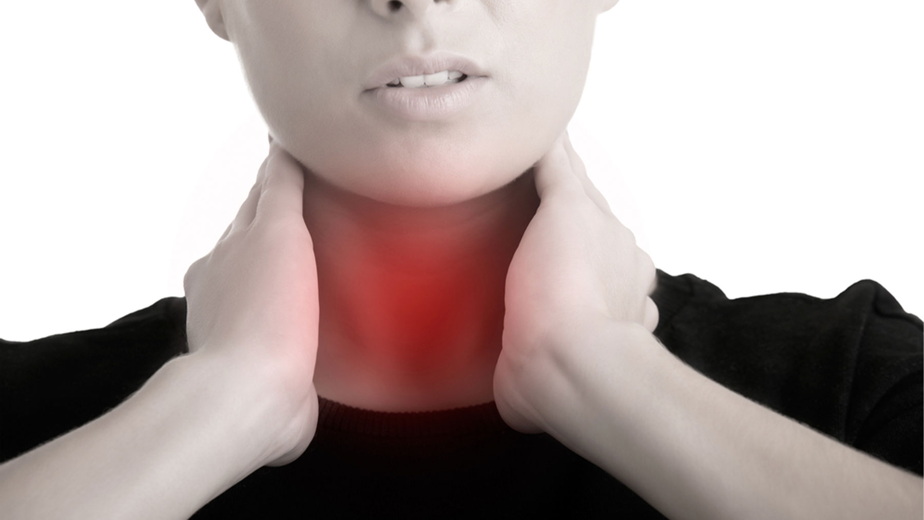 El dolor de garganta que produce la faringitis se acentúa al comer.