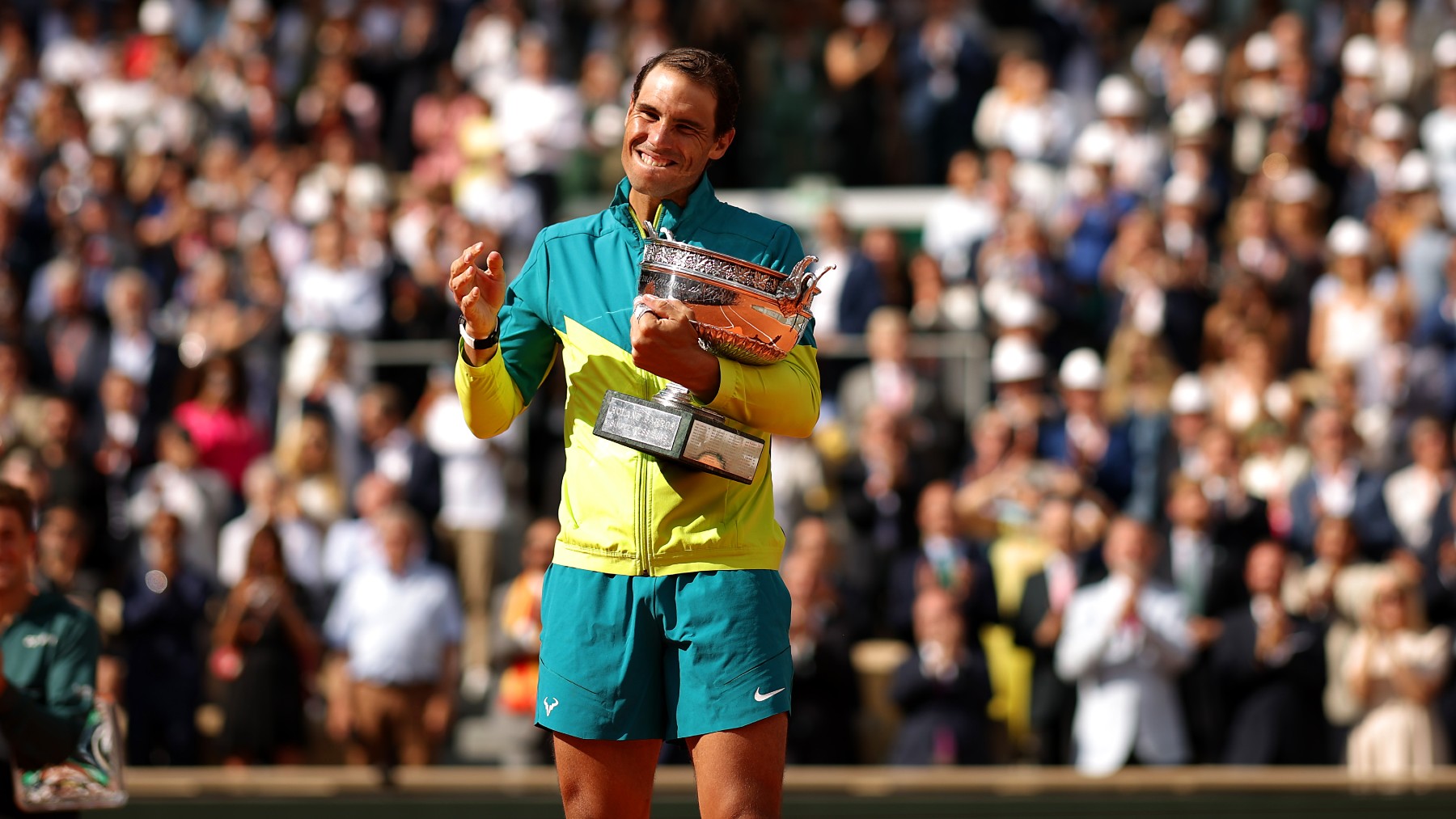 Rafa Nadal, con el título de campeón de Roland Garros 2022. (Getty)