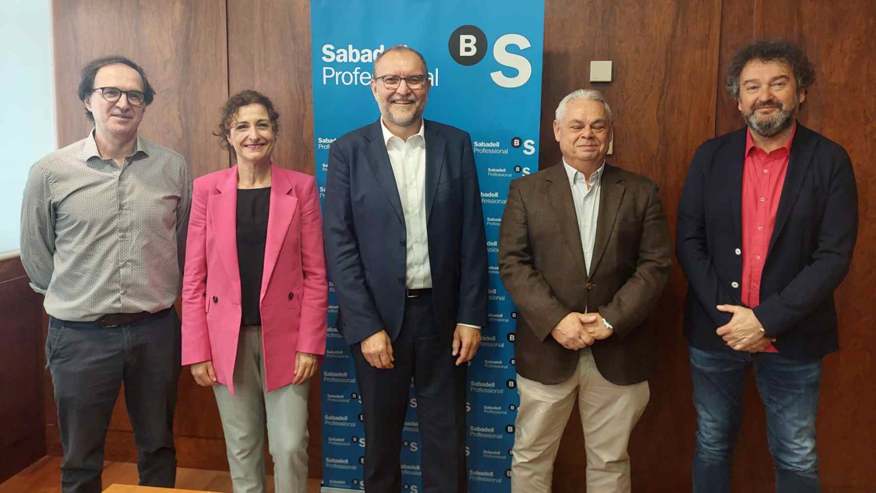Convenio de colaboración entre el Banco Sabadell y el comercio de Baleares.