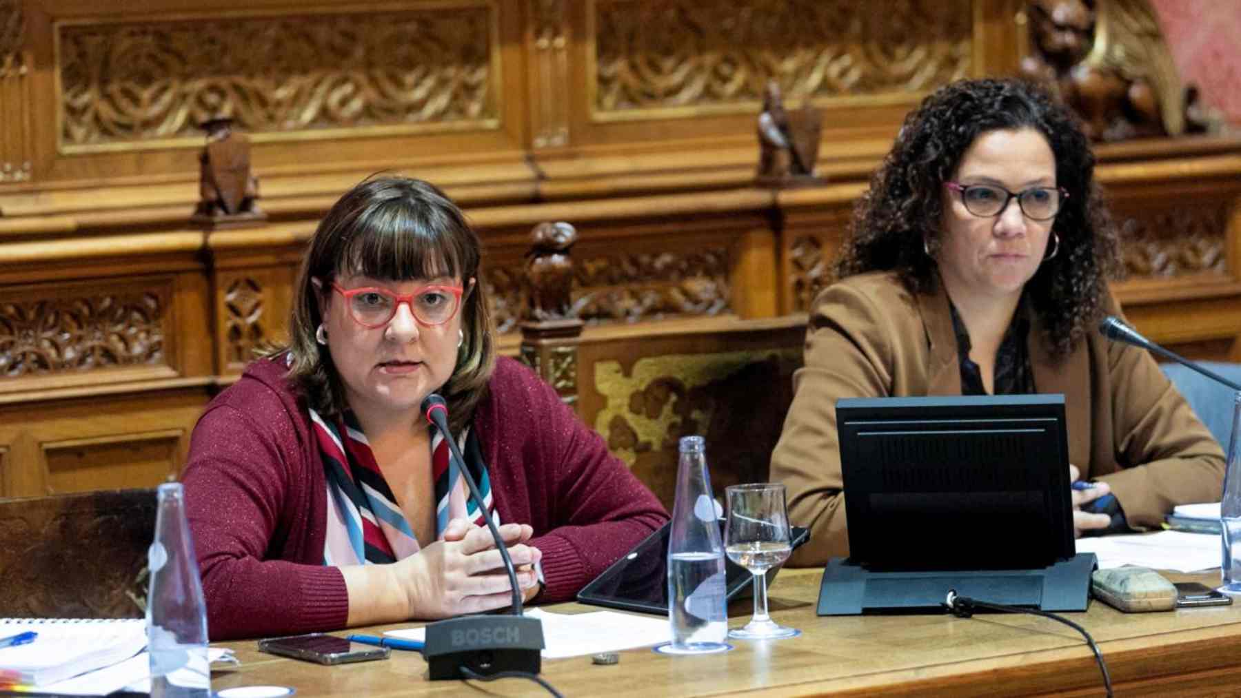 La vicepresidenta del Consell de Mallorca, Bel Busquets (Més) y la presidenta, Catalina Cladera (PSOE). EFE