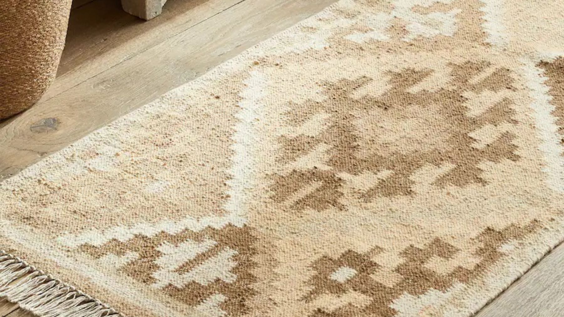 El mejor truco casero para limpiar las alfombras en menos de un minuto