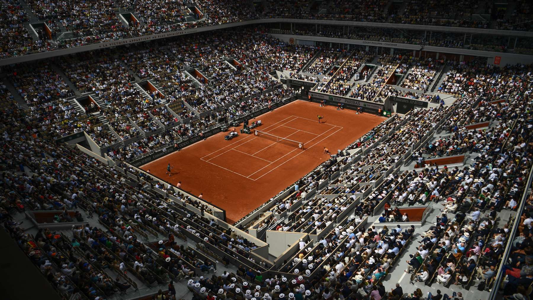 Imagen de la pista central de Roland Garros, donde se jugarán los principales partidos del torneo. (AFP)