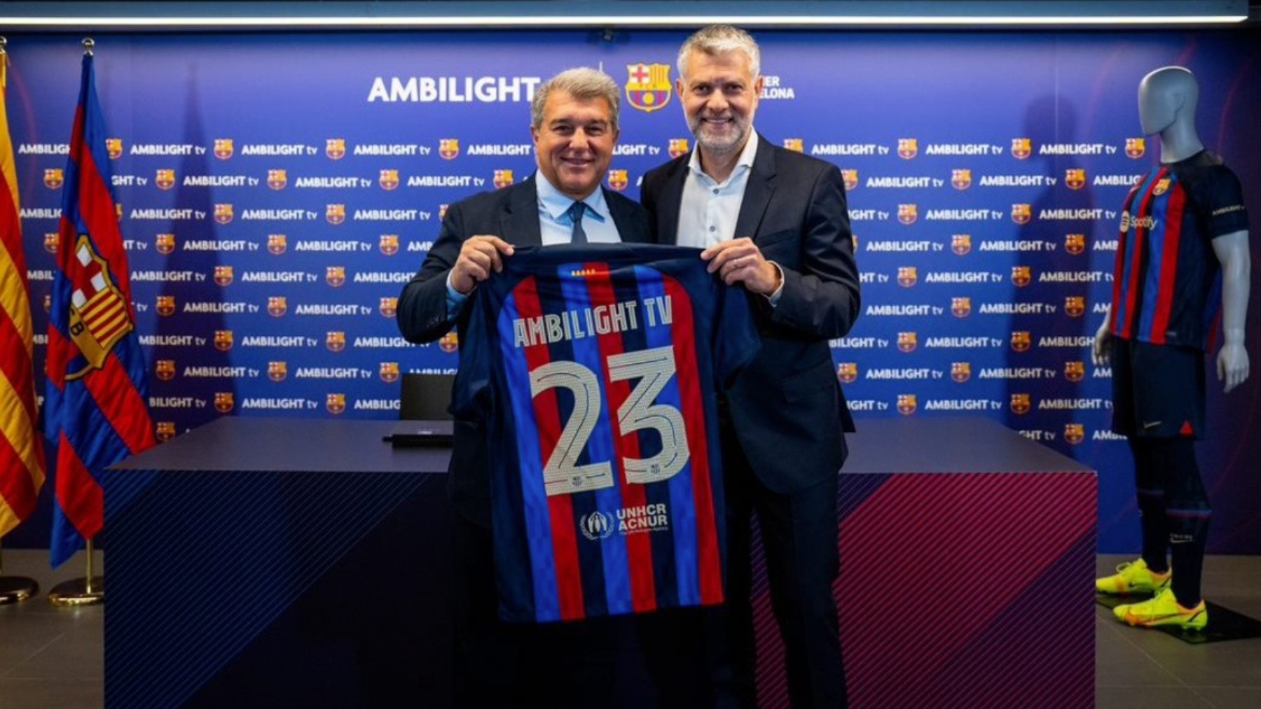 Acuerdo entre el Barcelona y Ambilight TV. (FC Barcelona)