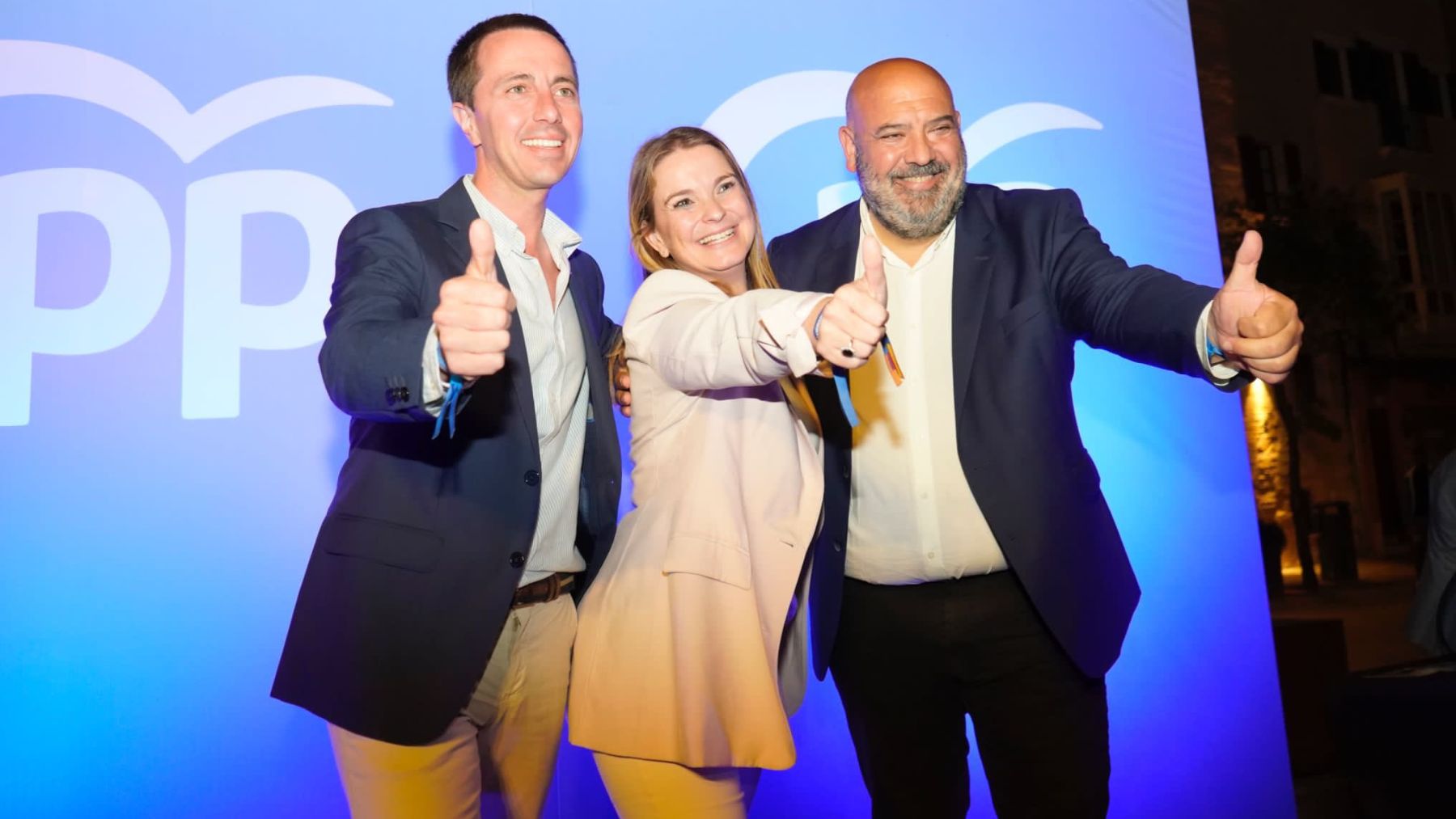 Llorenç Galmés, Marga Prohens y Jaime Martínez en el acto de clausura de campaña electoral.