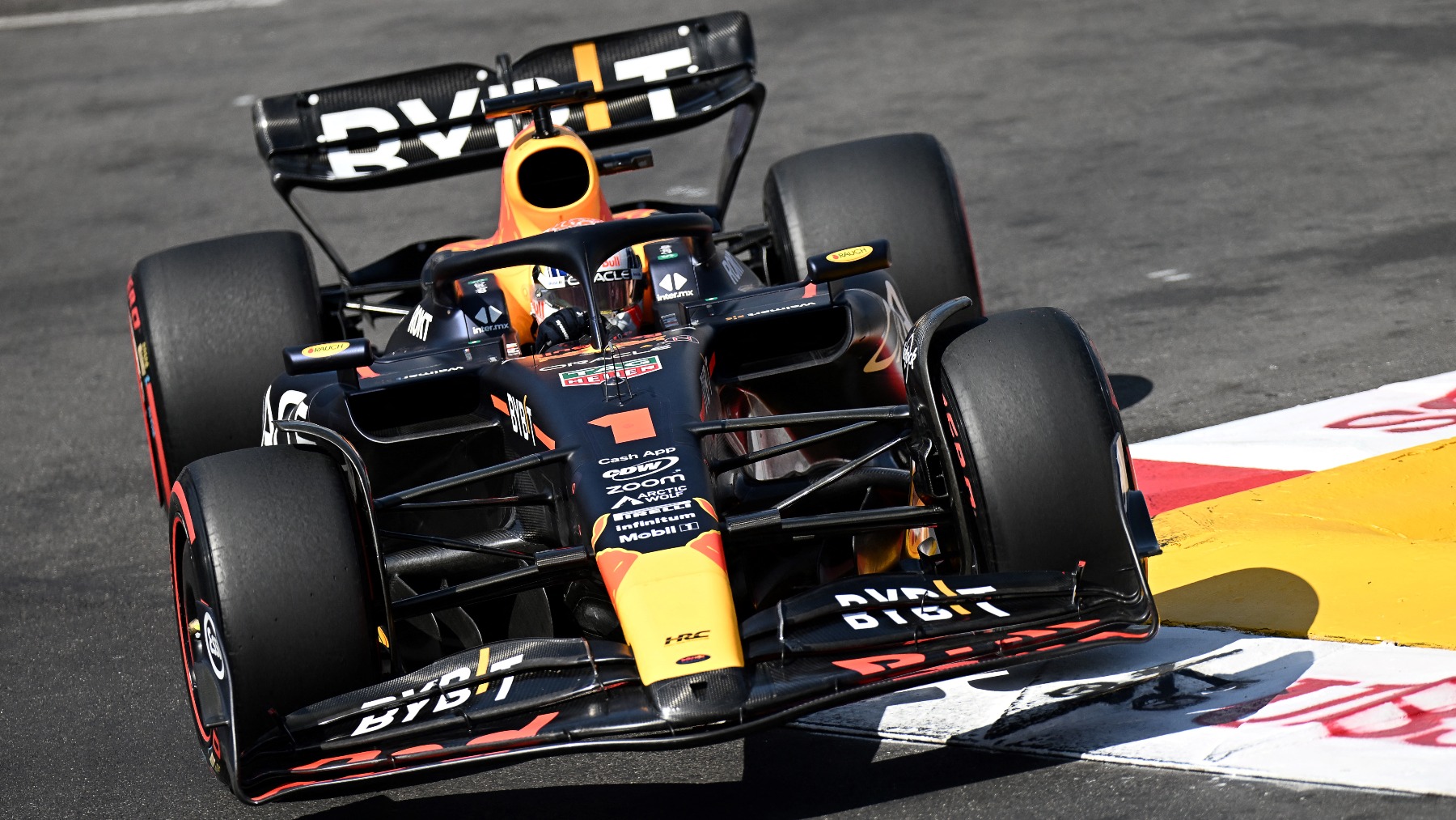 Max Verstappen, primer clasificado en Mónaco. (AFP)