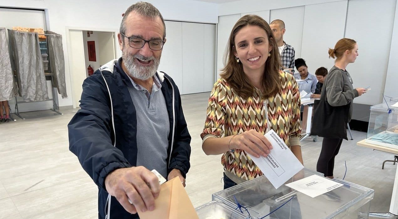 Juan Pedro Yllanes y Lucía Muñoz, votando este 28 de mayo.