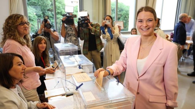 Prohens vota en unas elecciones «decisivas y trascendentales» y anima a votar «sin miedo y con esperanza»