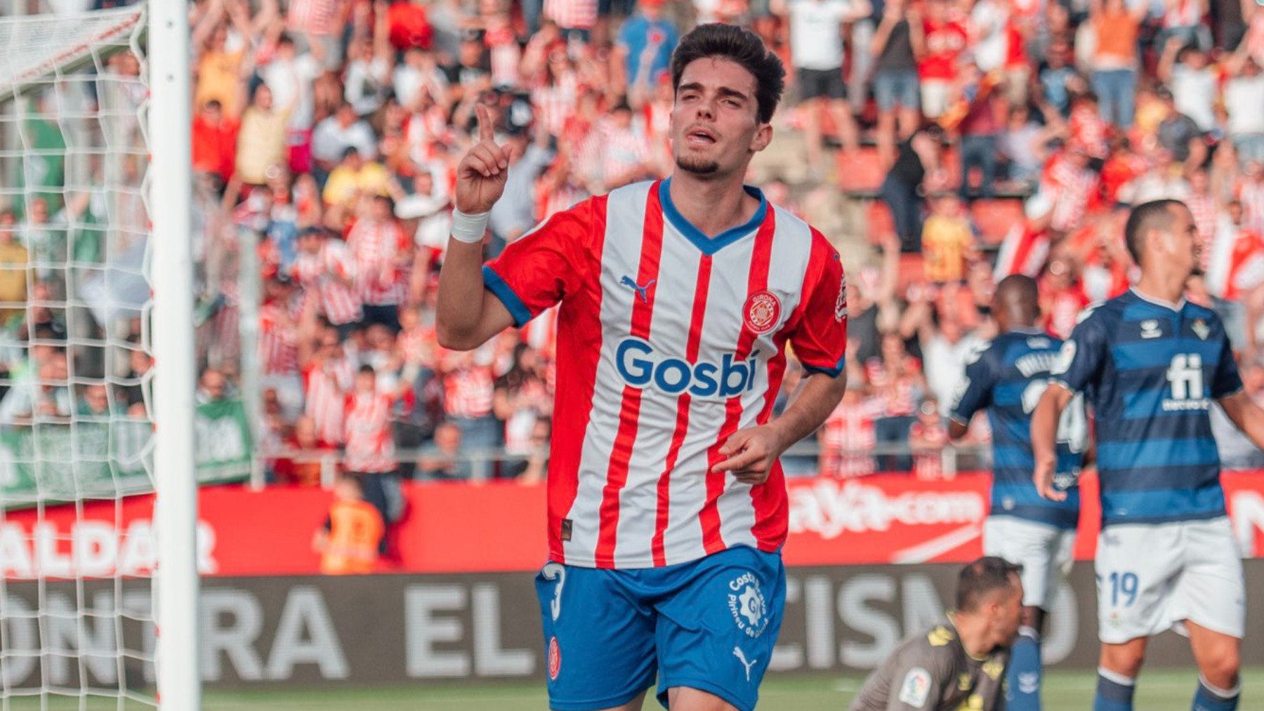 Miguel Gutiérrez tras anotar un gol (Girona)